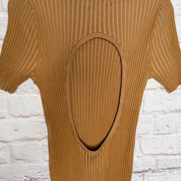 Good American Ribbed Midi Knit Dress in Camel - Picture 4 of 8